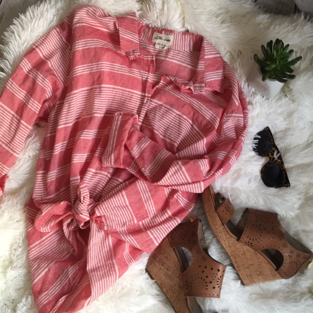 ANTHROPOLOGIE-LILIS CLOSET beachy coral buttondown